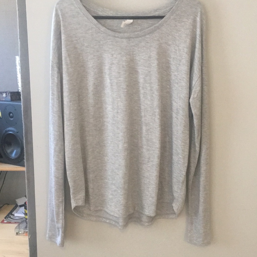 Super soft grey tee, never worn